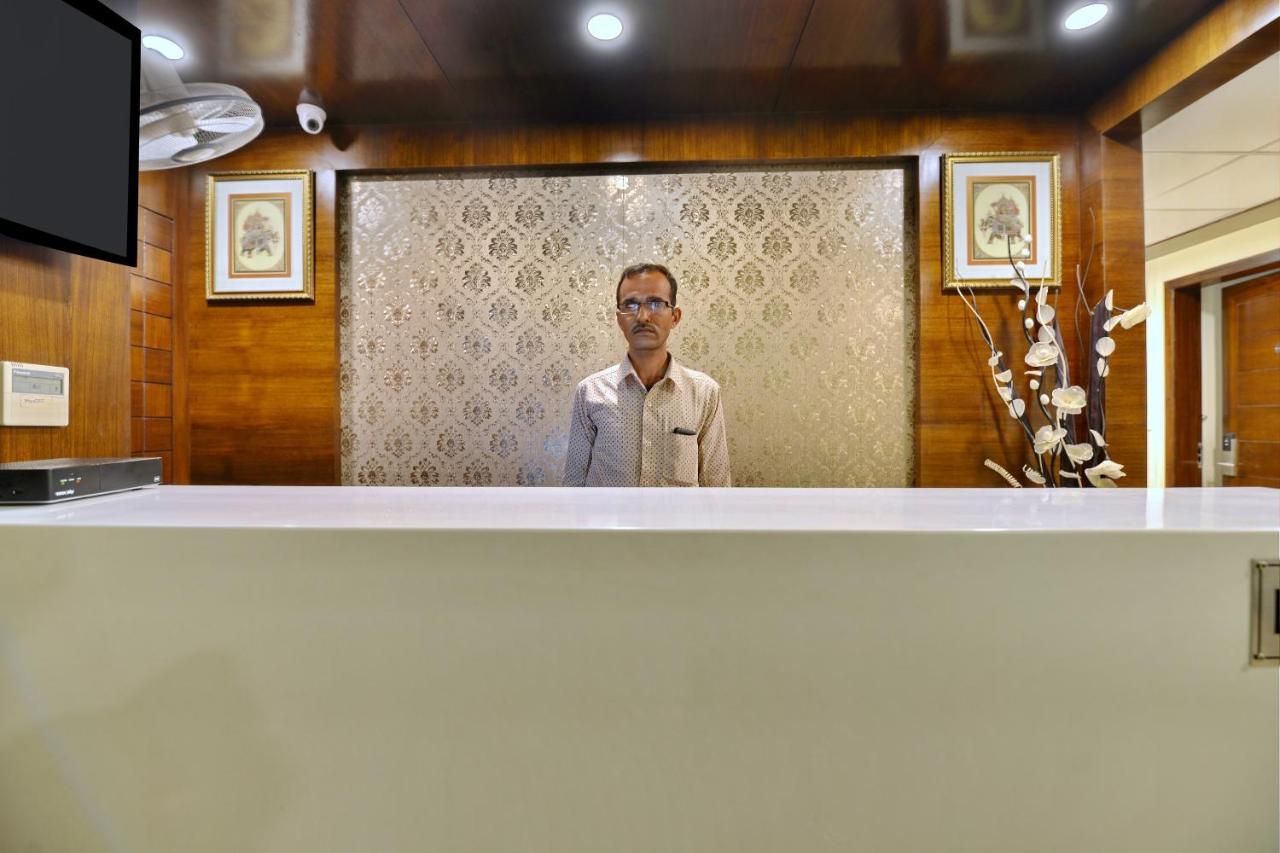 Oyo 9753 Hotel Cheelgadi Jaipur Eksteriør bilde